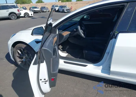 2023 Tesla Model 3 Rear-Wheel Drive z USA, uszkodzony, nr VIN 5YJ3E1EAXPF419944